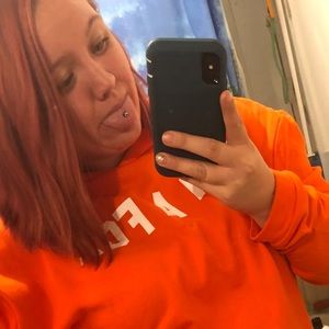 Meet your Posher, Clara